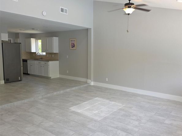7321 Shadywood DR, Austin TX 78745