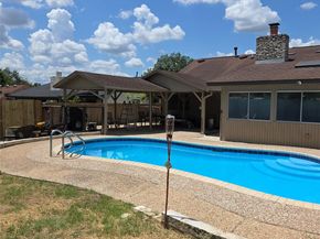 7321 Shadywood DR, Austin TX 78745