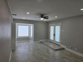 7321 Shadywood DR, Austin TX 78745