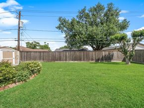 2523 Droxford DR, Houston TX 77008