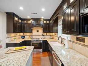 2523 Droxford DR, Houston TX 77008