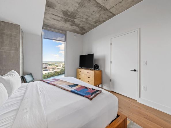 48 East Ave 2511, Austin TX 78701
