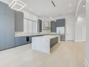 2822 Westgrove LN, Houston TX 77027