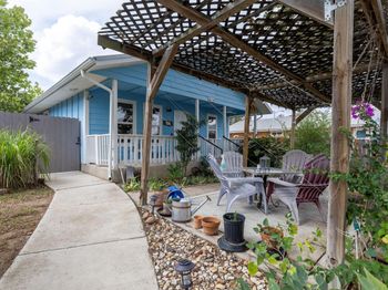 6110 Devonshire CV