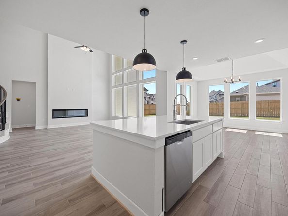 7409 Desert Needle DR, Lago Vista TX 78645