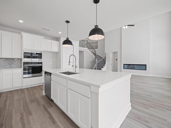 7409 Desert Needle DR, Lago Vista TX 78645