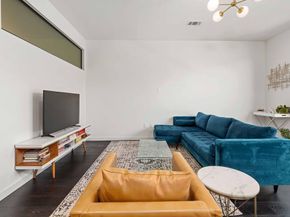 800 Embassy DR 210, Austin TX 78702