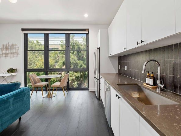 800 Embassy DR 210, Austin TX 78702