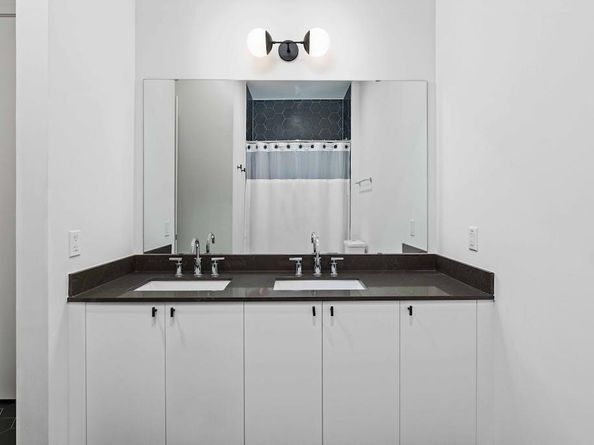 800 Embassy DR 210, Austin TX 78702