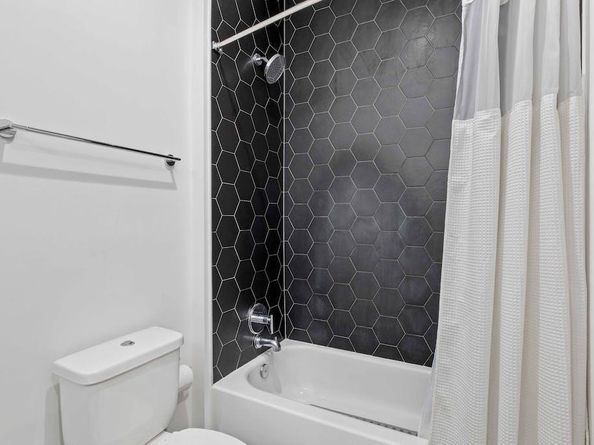 800 Embassy DR 210, Austin TX 78702