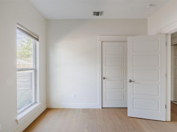 1205 McKinley Ave, Austin TX 78702