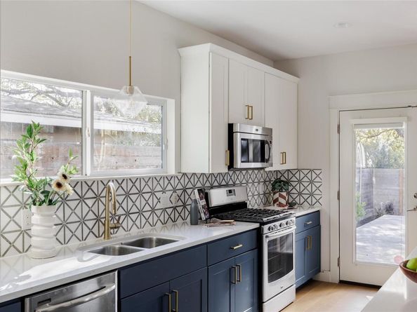 1205 McKinley Ave, Austin TX 78702