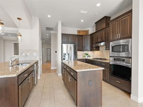 7800 Southwest Pkwy PKWY 2020, Austin TX 78735