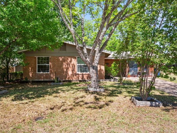 4606 S 2nd ST, Austin TX 78745