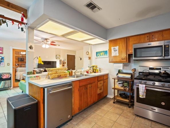 4606 S 2nd ST, Austin TX 78745