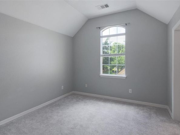 2279 Fernspring DR, Round Rock TX 78665