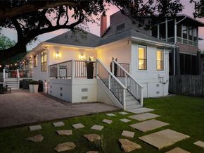 1018 Shelley Ave, Austin TX 78703