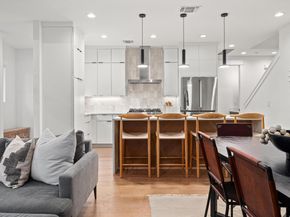 2104 E 2nd ST 1, Austin TX 78702