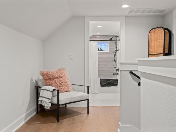 2104 E 2nd ST 1, Austin TX 78702