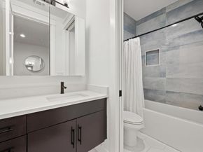 2104 E 2nd ST 1, Austin TX 78702