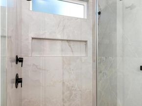 2104 E 2nd ST 1, Austin TX 78702
