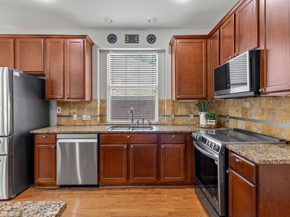 6531 Clairmont DR, Austin TX 78749