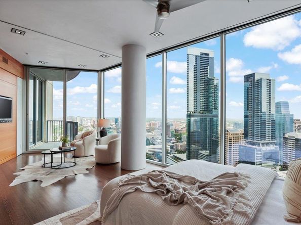 360 Nueces ST 4211, Austin TX 78701