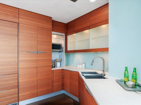 360 Nueces ST 4211, Austin TX 78701