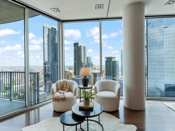 360 Nueces ST 4211, Austin TX 78701
