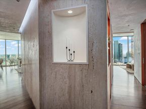 360 Nueces ST 4211, Austin TX 78701