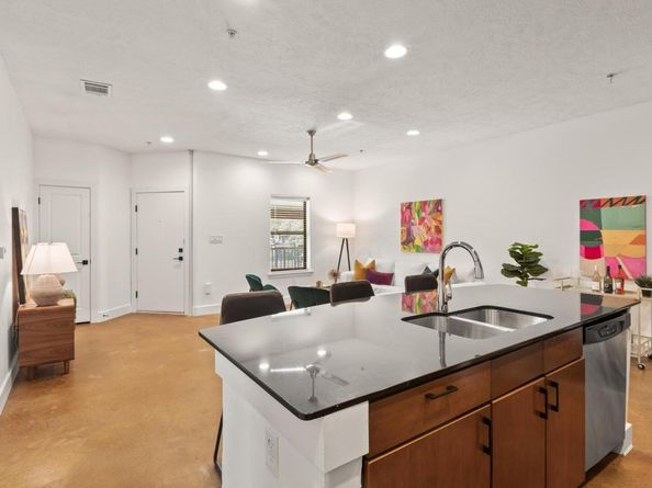 1807 Poquito ST 44, Austin TX 78702