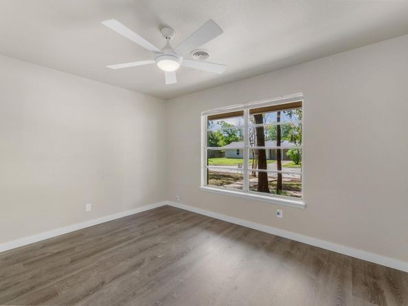 5302 Robinsdale LN, Austin TX 78723