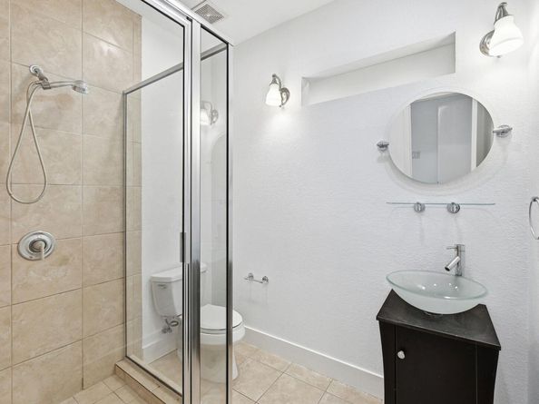 4610 Windy Brook DR B, Austin TX 78723