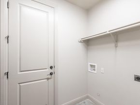 2310 Thornton RD A, Austin TX 78704