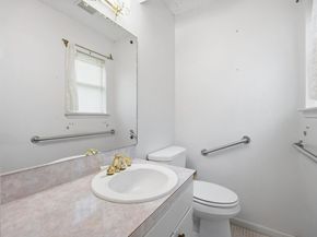 8516 Woodstone DR, Austin TX 78757