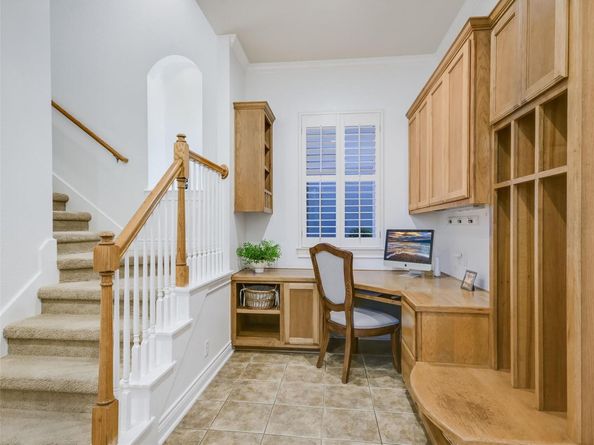 9106 Deer Shadow PASS, Austin TX 78733