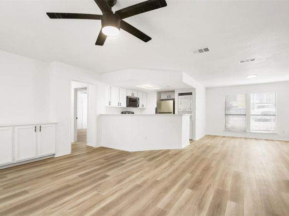 923 E 41st ST 105, Austin TX 78751