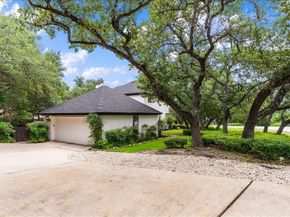 201 Timpanagos DR, Lakeway TX 78734