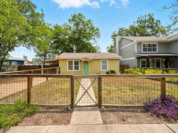 2403 S 2nd ST, Austin TX 78704