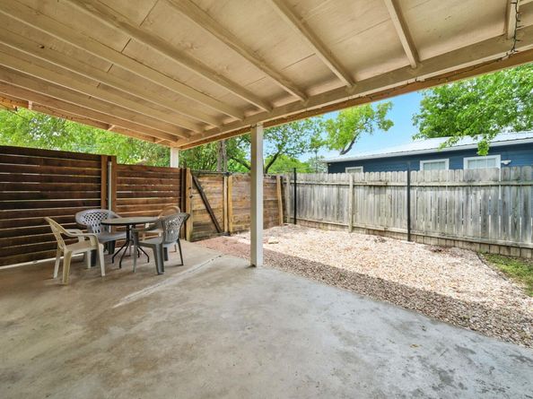 2403 S 2nd ST, Austin TX 78704
