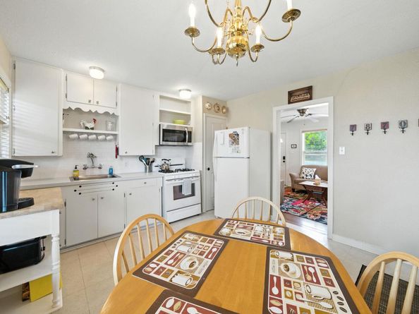 2403 S 2nd ST, Austin TX 78704
