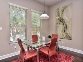 9550 Savannah Ridge DR 43, Austin TX 78726