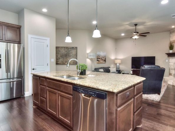 9550 Savannah Ridge DR 43, Austin TX 78726