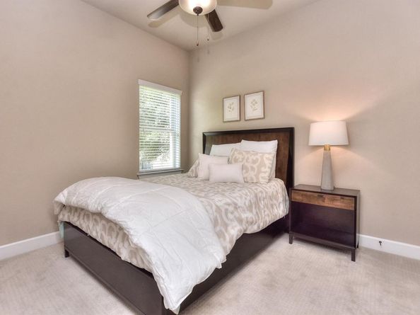9550 Savannah Ridge DR 43, Austin TX 78726