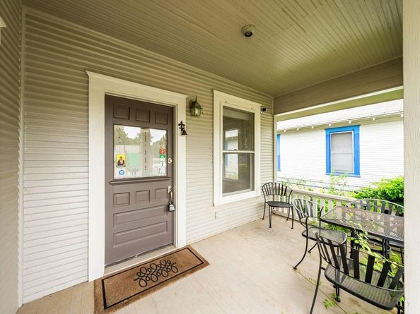 2032 E Cesar Chavez ST, Austin TX 78702