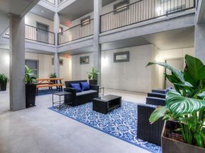 908 Nueces ST 18, Austin TX 78701