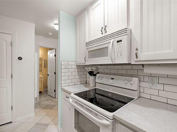 2450 Ashdale DR D206, Austin TX 78757