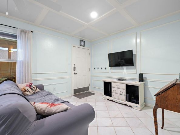 2450 Ashdale DR D206, Austin TX 78757