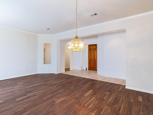 133 Crystal Springs DR, Georgetown TX 78633