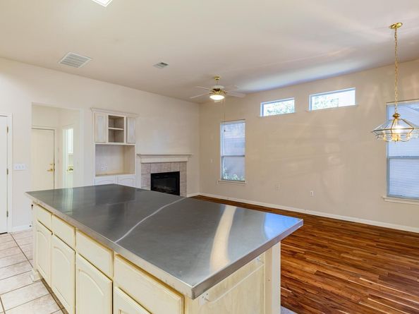 133 Crystal Springs DR, Georgetown TX 78633